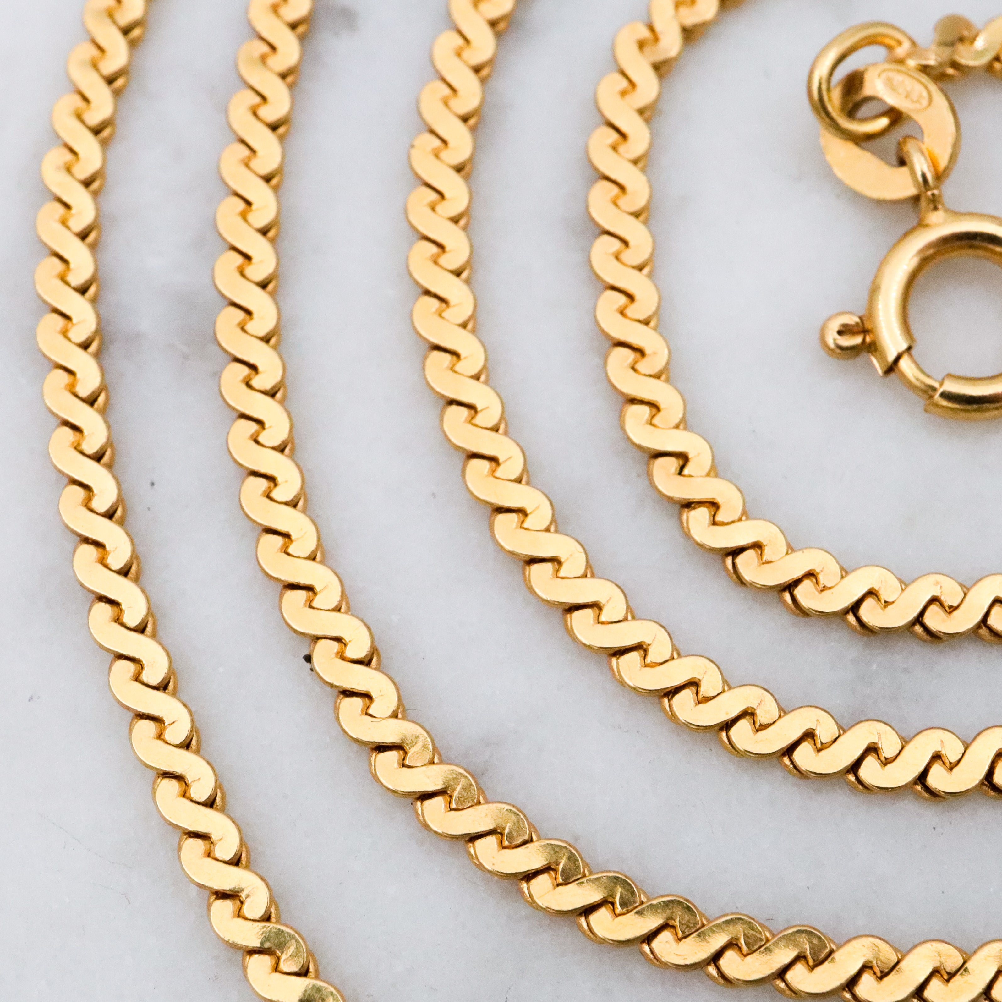 Mid Century UNOAERRE 18k serpentine chain 20"